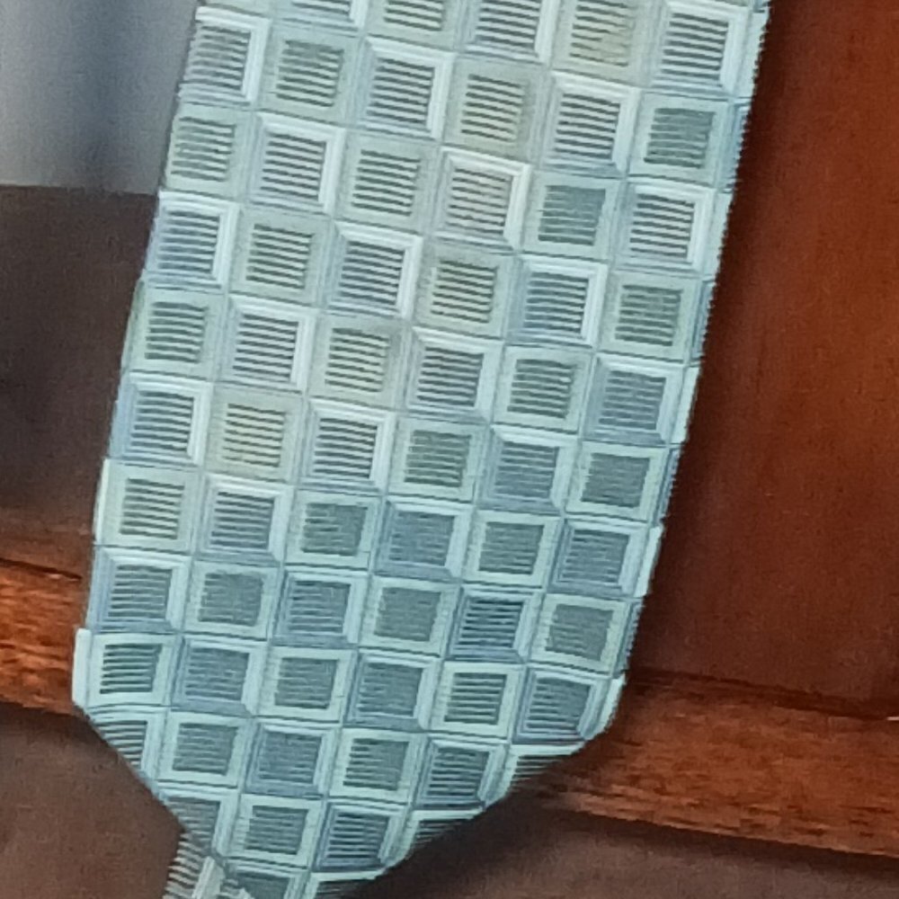MANS DANIEL CREMIEUX NECKTIE
